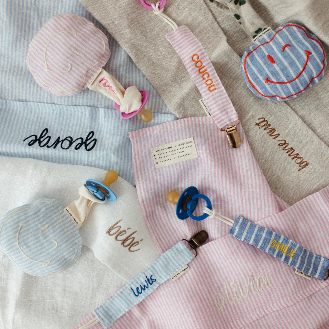 ATELIER POMME PACIFIER CORD LOVELY LINEN | DREAMY BLUE