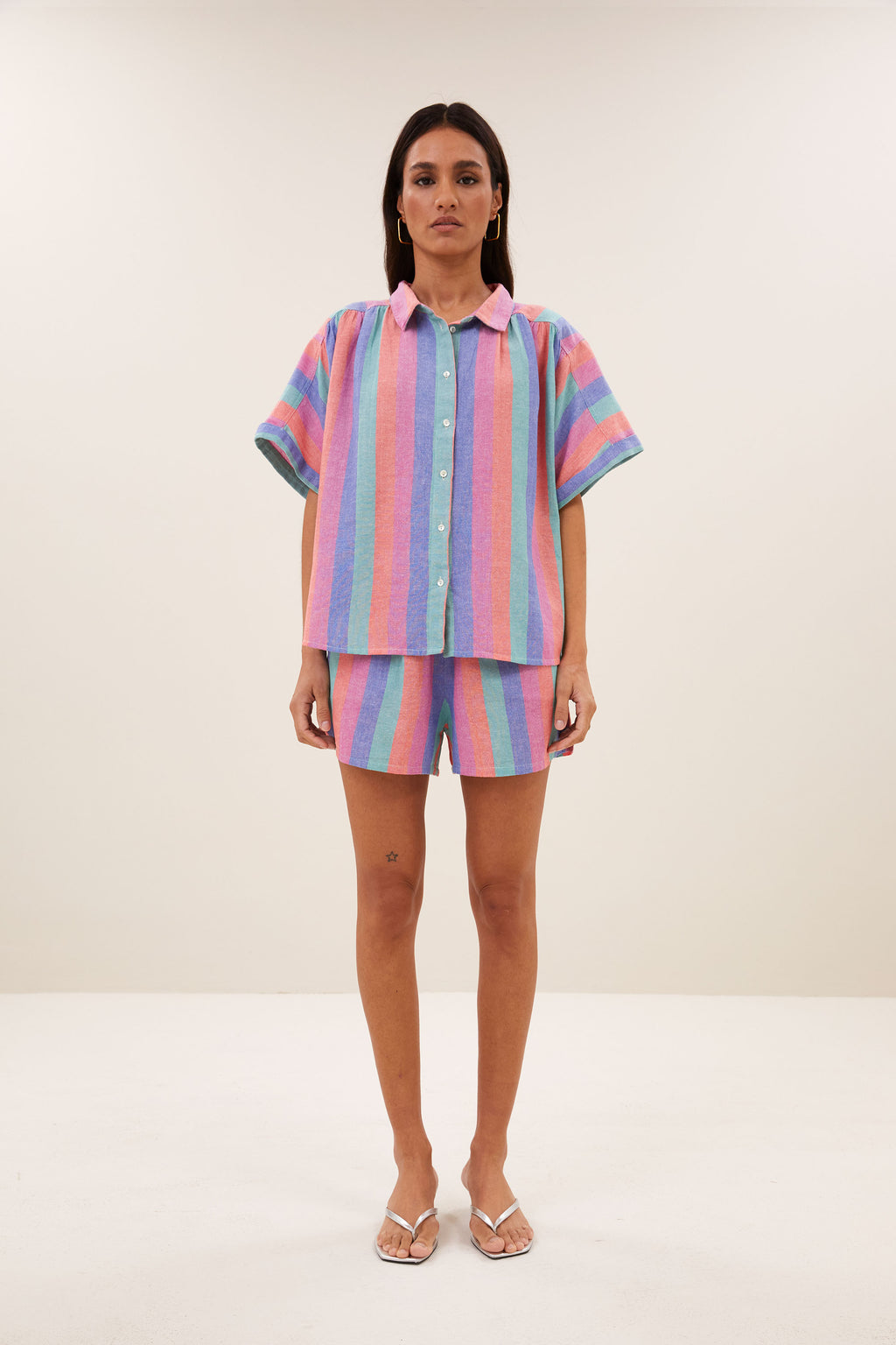 By Bar sunny rainbow pleats blouse