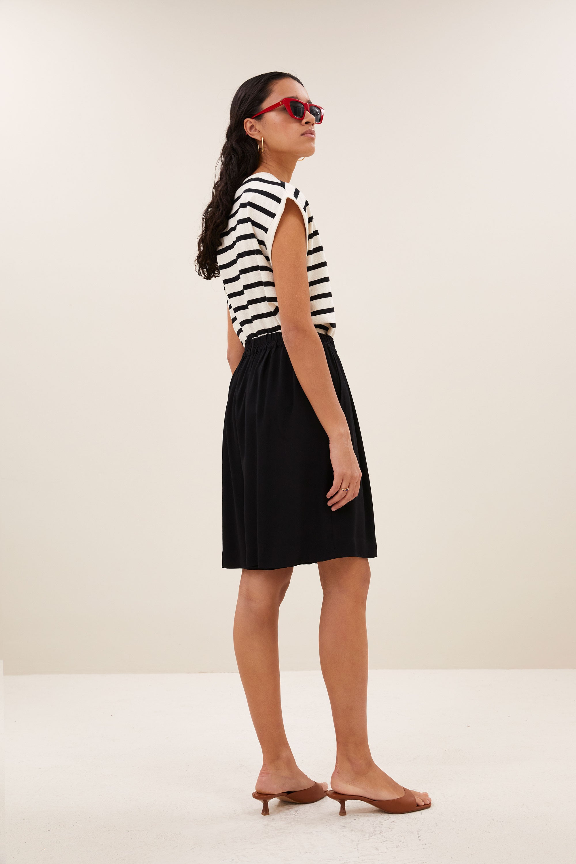 By Bar tobi stripe logo top | grain black stripe