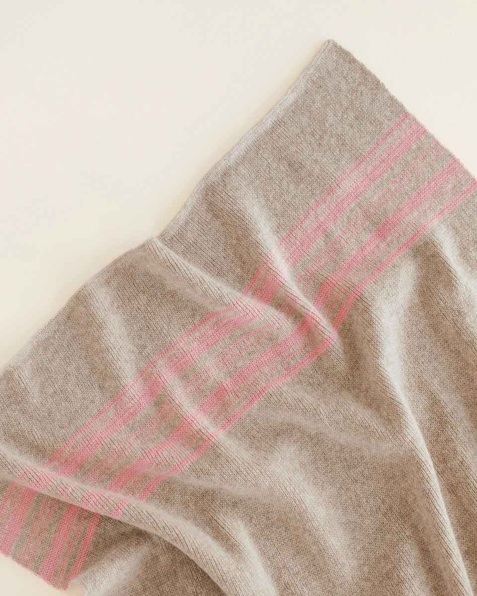 Hvid blanket Gilbert sand and bubblegum