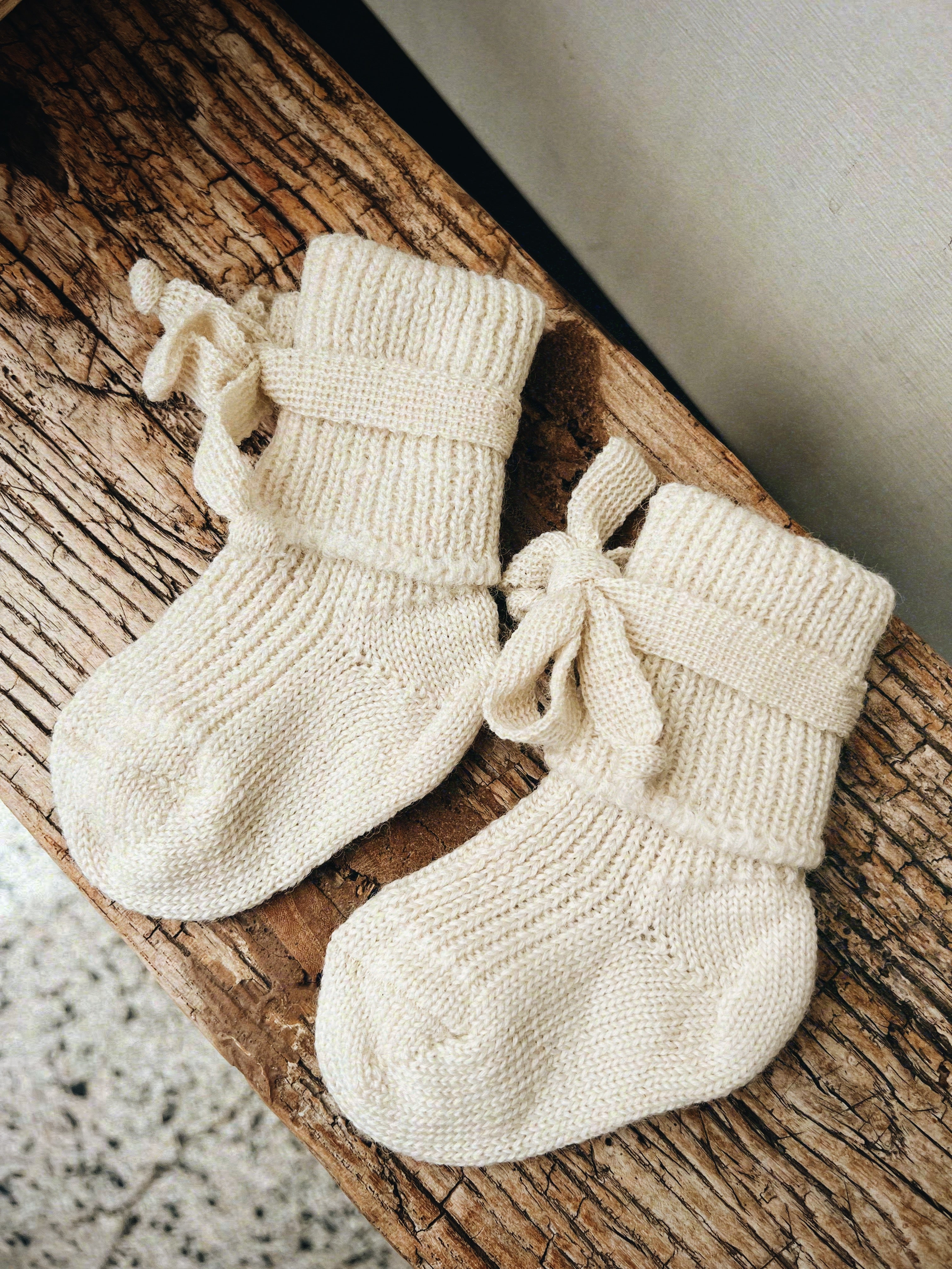 Hirsch natur wollen baby strik sokje naturel
