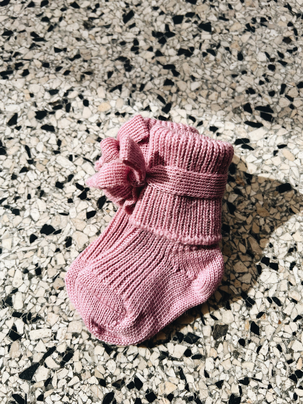 Hirsch natur wollen baby strik sokje roze