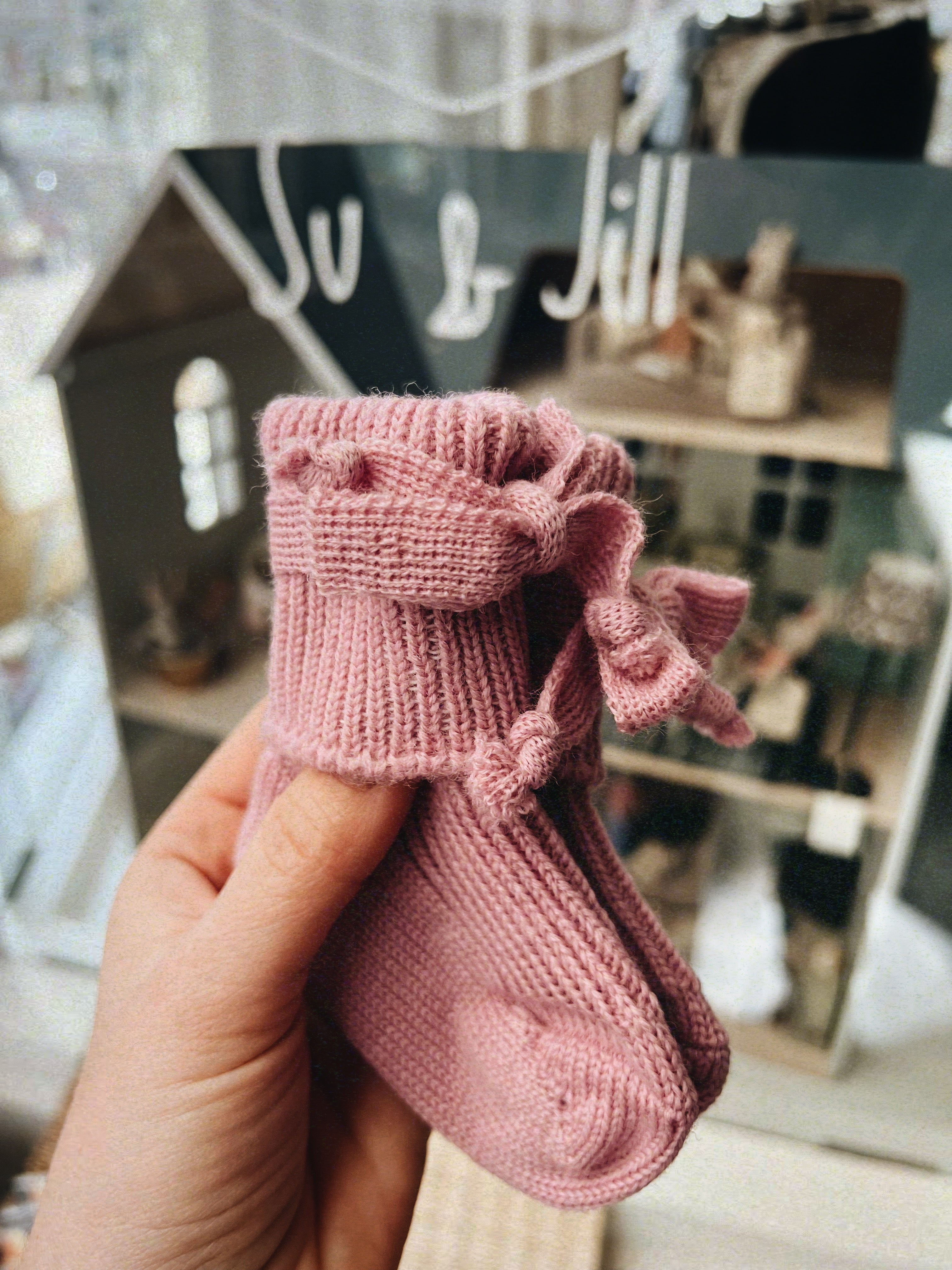 Hirsch natur wollen baby strik sokje roze