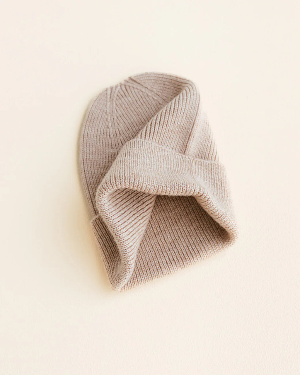 Hvid Beanie Fonzie NEWBORN Sand